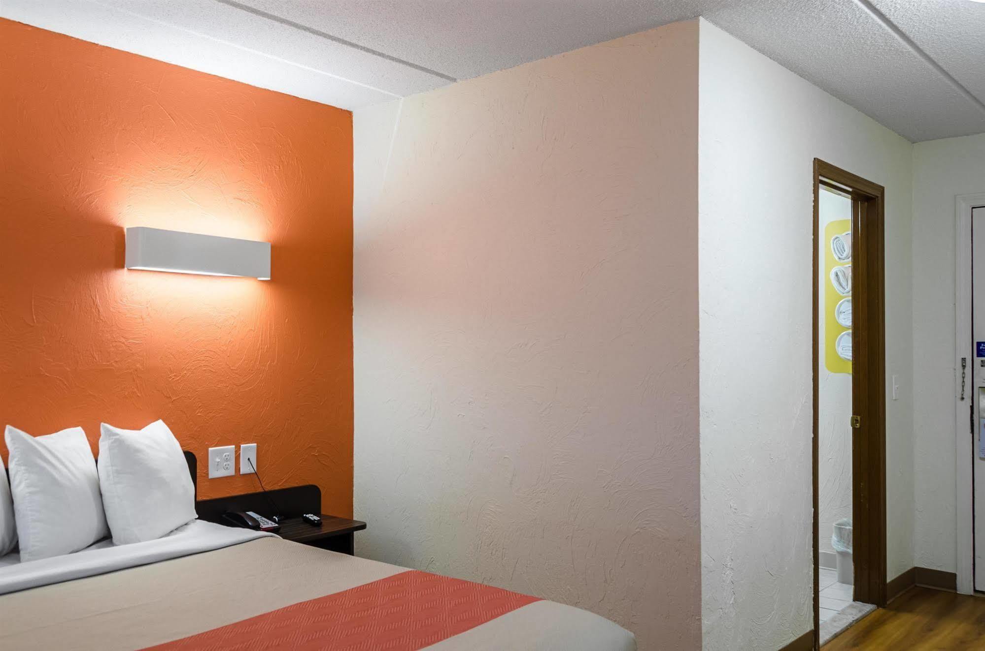 Motel 6 - Westborough Boston Northborough Zewnętrze zdjęcie